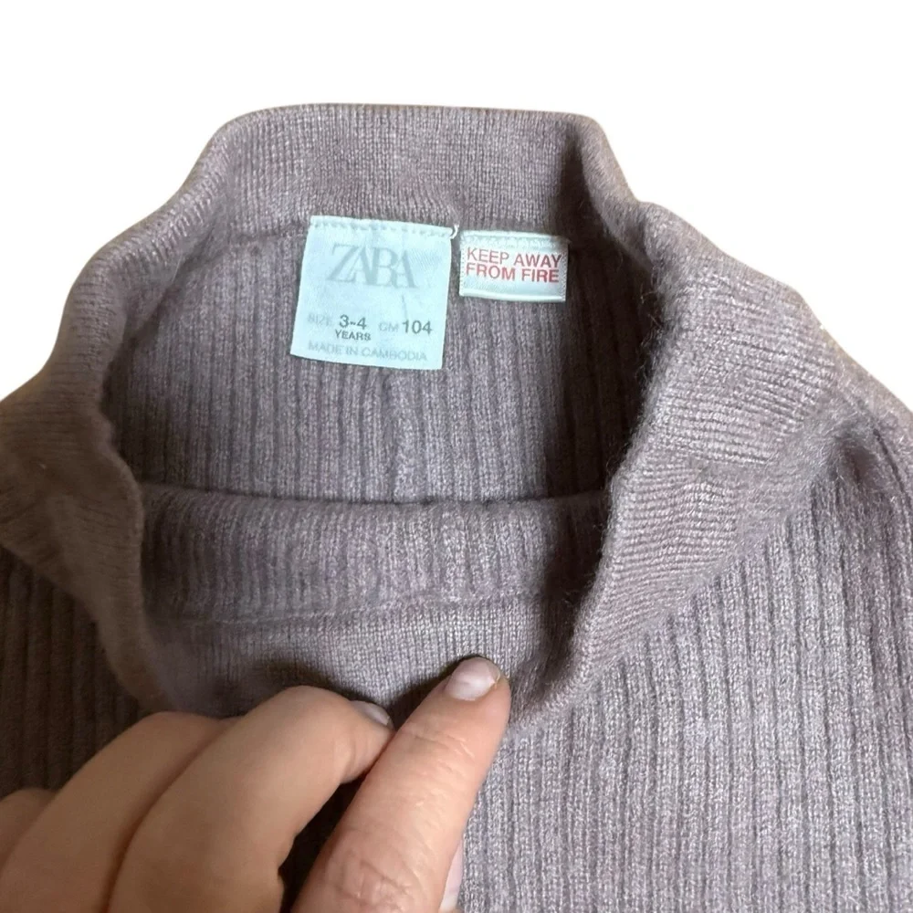 Zara| Kids Pink/Mauve Cashmere Knit Pullover and leggings set- Size 3-4 years